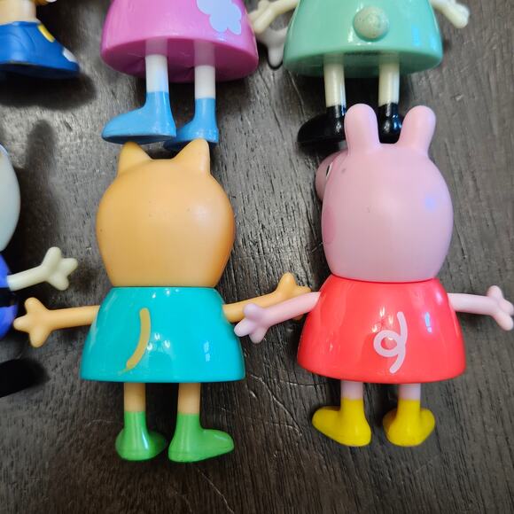 Cocomelon Peppa Pig Figures Lot of 8 Kids Toys Preschool Play Mixed Characters - Picture 10 of 11